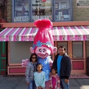 Meet your Posher, Febbiemor